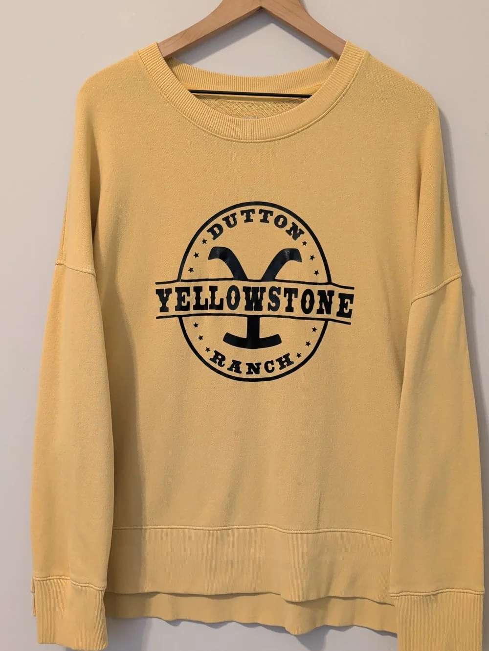 Dutton Ranch Yellowstone Sweatshirt - Picture 2 of 10